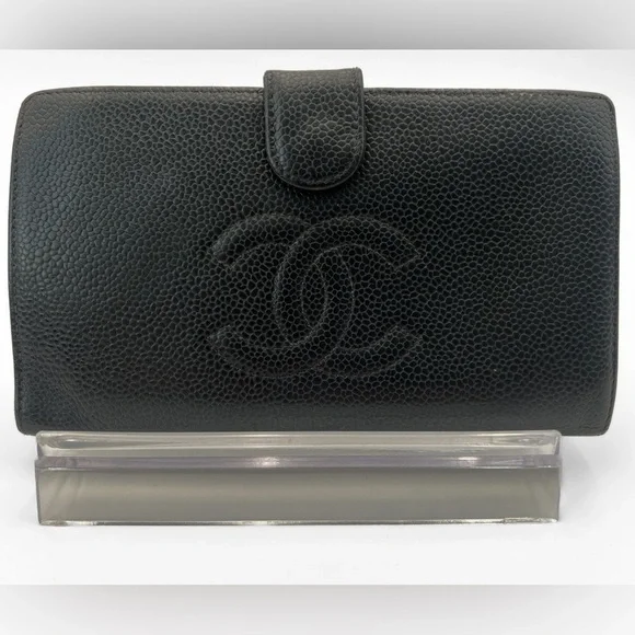 Chanel Wallet - Picture 5 of 6
